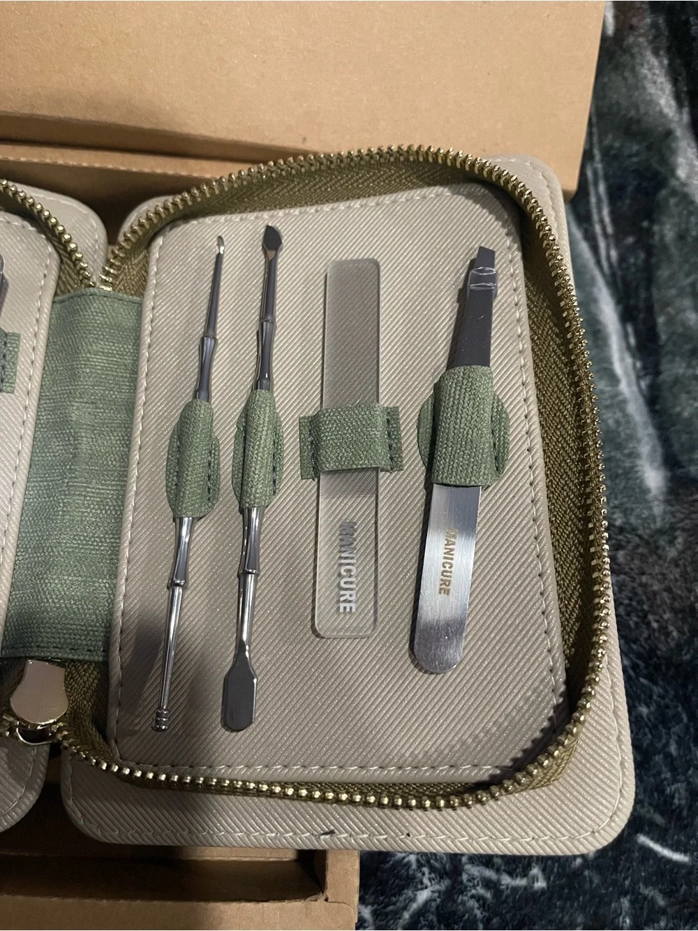 8 Piece Manicure Kit in Brown – Complete Men’s Grooming Set